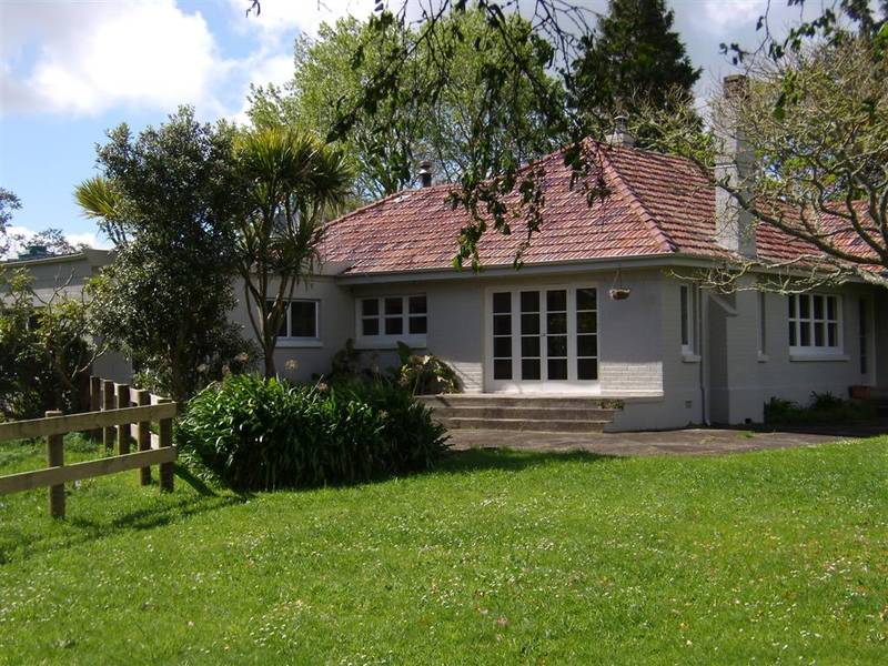 Rural Retreat Picture