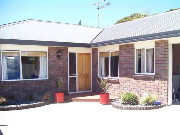 Nice Leamington Location Picture 3