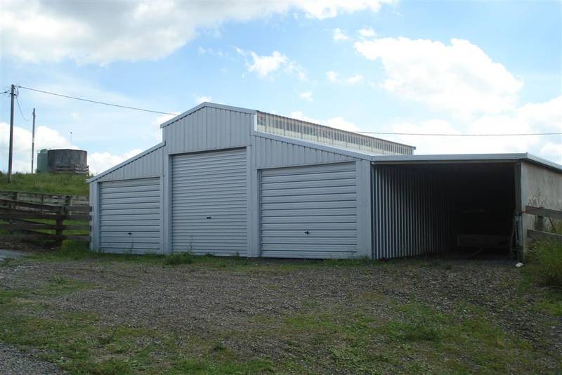 Family Farmhouse on 20 acres Picture 3