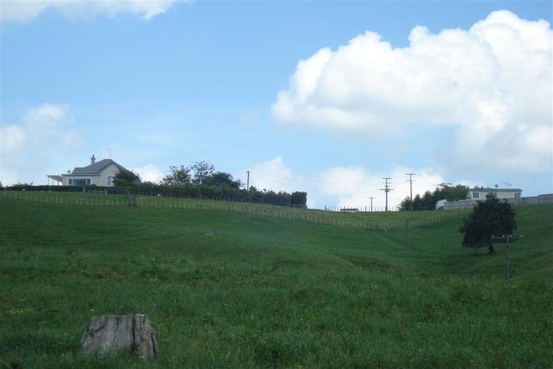 Family Farmhouse on 20 acres Picture 2