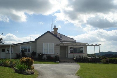 Family Farmhouse on 20 acres Picture
