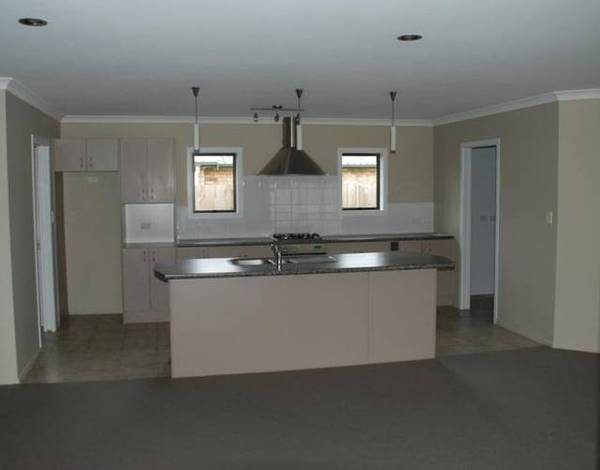 Easy Living in Leamington Picture 3