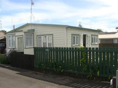 Two Bedrooms & Close to Town Picture Two Bedrooms & Close to Town Picture