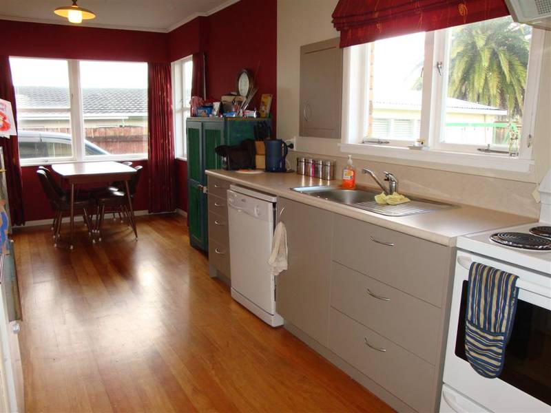 Spic and Span Picture 2