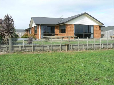 Bordering the Greenbelt Picture