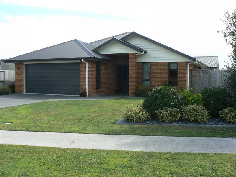 Bordering the Greenbelt Picture 2