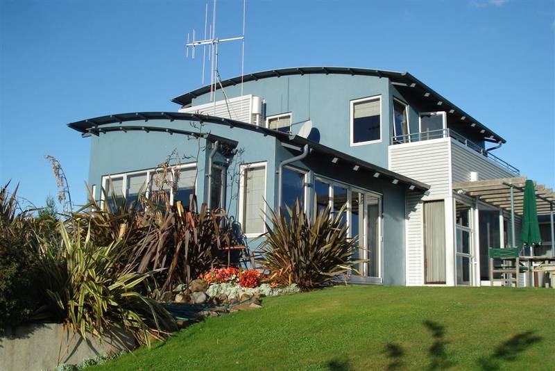 'Hilltop Haven' Picture 2