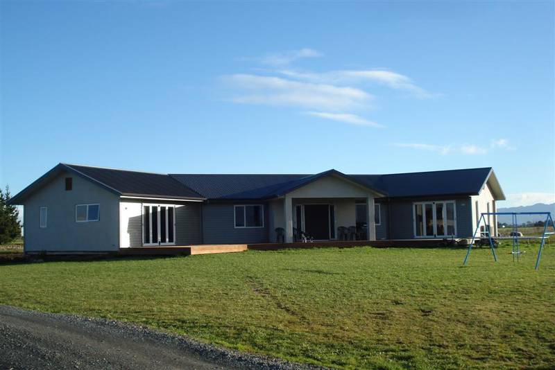 Near New Home -
Monavale
Offers over $1,000,000 Picture 1