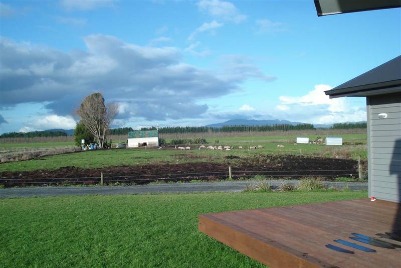 Near New Home -
Monavale
Offers over $1,000,000 Picture 2