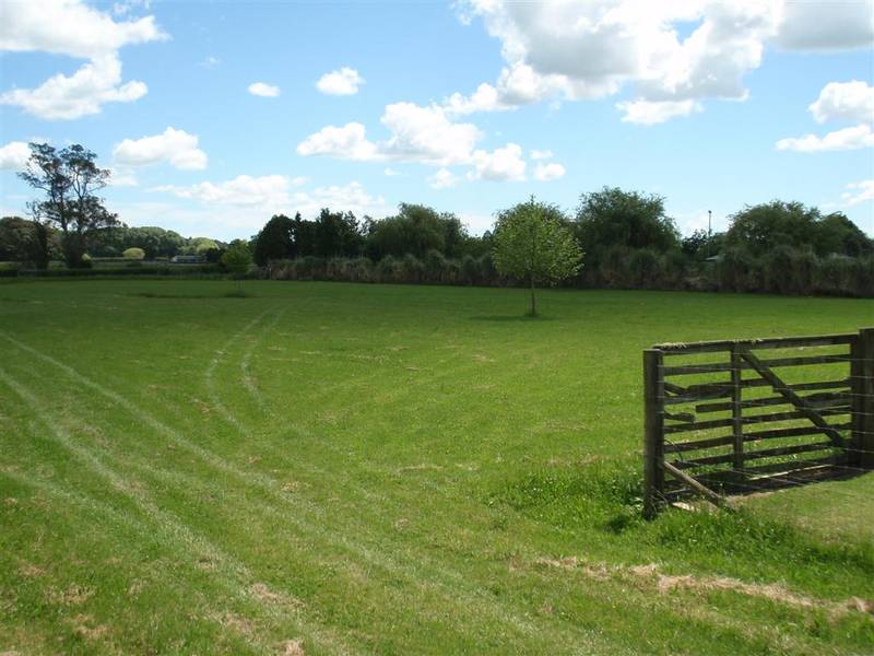 Premier Location Picture 2