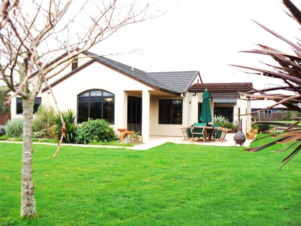 Family Living at it's Best Picture 2