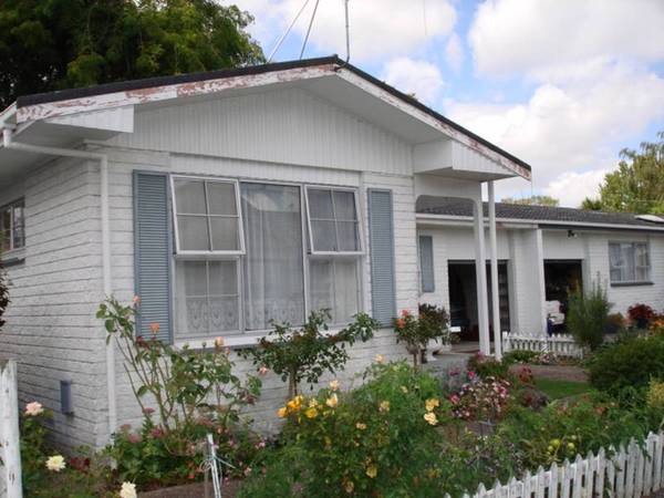 Spacious Abode Picture 1