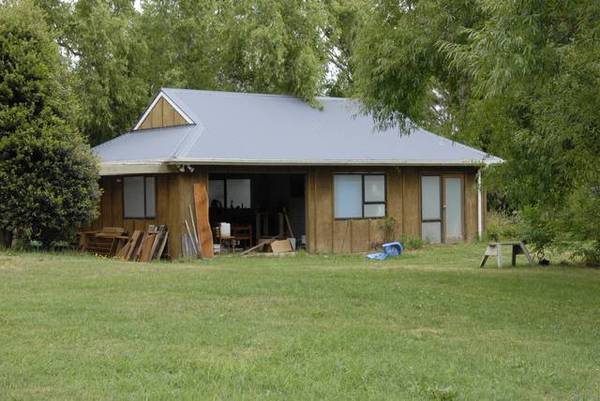 A SUBURBAN OASIS - OWO $880,000 Picture 3