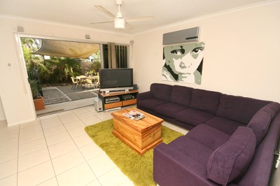 MODERN MOOLOOLABA LIVING Picture