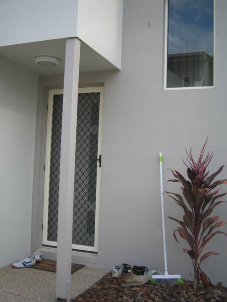 Townhouse Living Picture 1