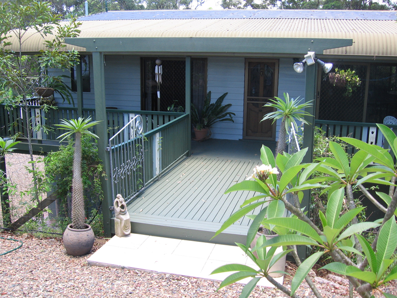 Don't Judge A Book By Its Cover - Great Price Picture 1