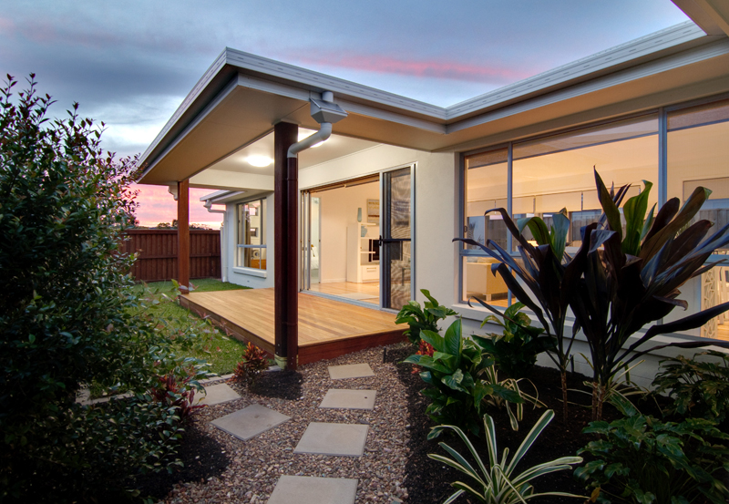 INVESTORS DELIGHT Picture 1