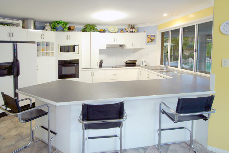 1/4 Acre Living on Mooloolaba Lagoon! Picture 3