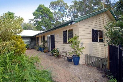 YOUR PRIVATE BUDERIM COTTAGE IN THE WOODS Picture