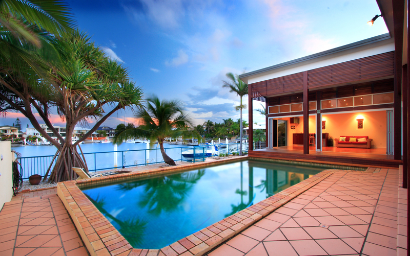 MINYAMA WATERFRONT WITH POTENTIAL Picture 2