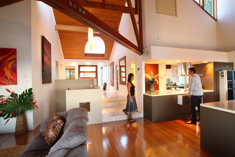 'SUNRISE' - LIVE THE VIEW Picture 3