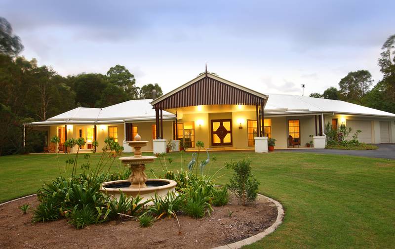 RESORT STYLE BUDERIM LIVING Picture 2