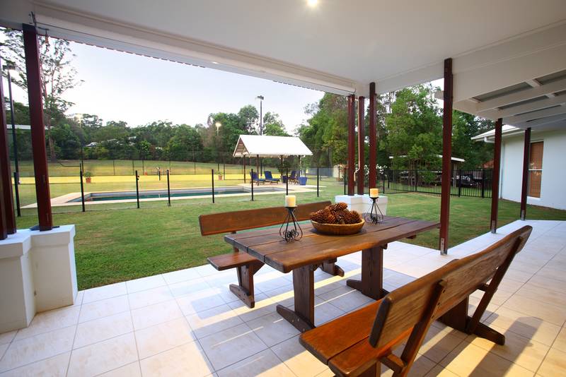 RESORT STYLE BUDERIM LIVING Picture 3