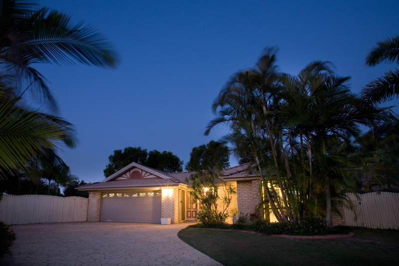 CONTRACT CRASHED - buyers over $500,000 to inspect! Picture 2