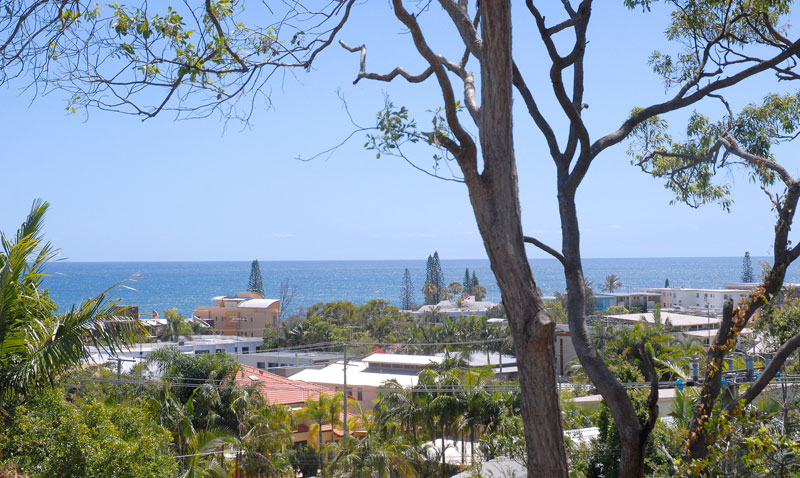 PRIVATE, NORTH FACING HOME - ROOM FOR ALL THE TOYS! Picture 1