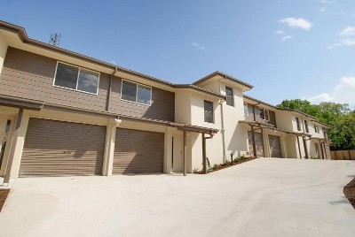 GREAT VALUE FOR MONEY - PET FRIENDLY COMPLEX! Picture