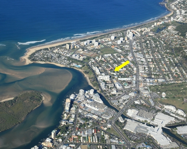 LOCK UP AND GO - HOUSE SIZE APARTMENTS Picture 2