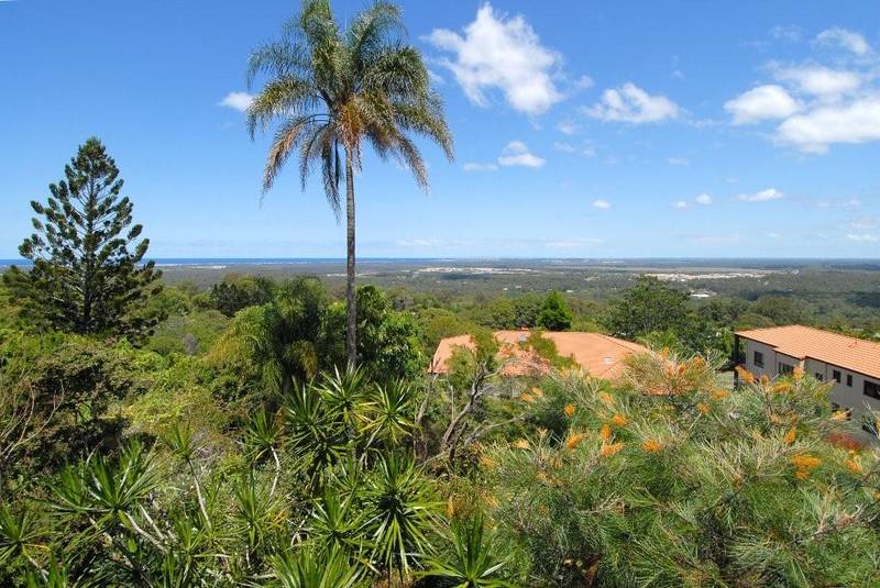 MILLION DOLLAR VIEWS FOR LESS THAN HALF THE PRICE! Picture 1