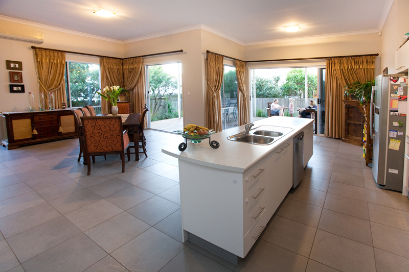 THE BEST ON SHOW IS UP FOR AUCTION - URGENT SALE REQUIRED - PRIOR OFFERS CONSIDERED Picture 1