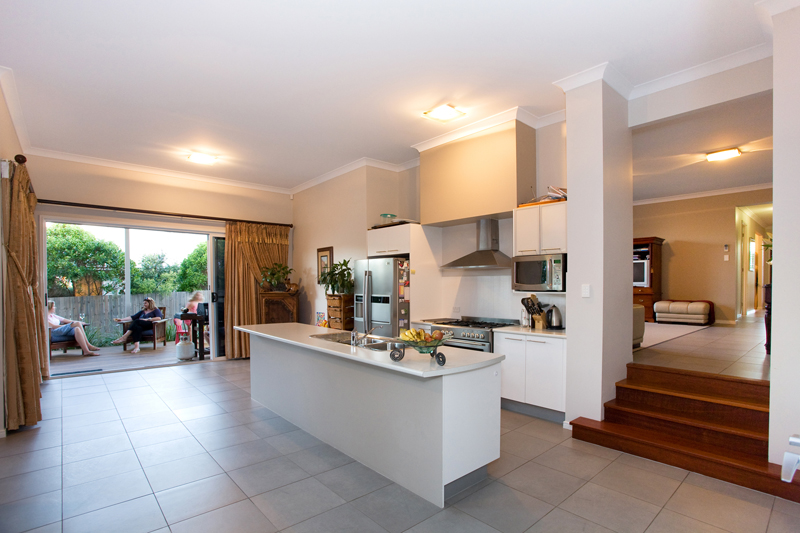 THE BEST ON SHOW IS UP FOR AUCTION - URGENT SALE REQUIRED - PRIOR OFFERS CONSIDERED Picture 2