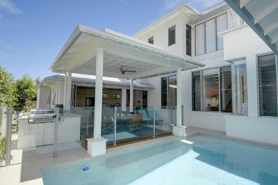 NEW AND MODERN, LOW MAINTENANCE BEACH HOUSE! Picture