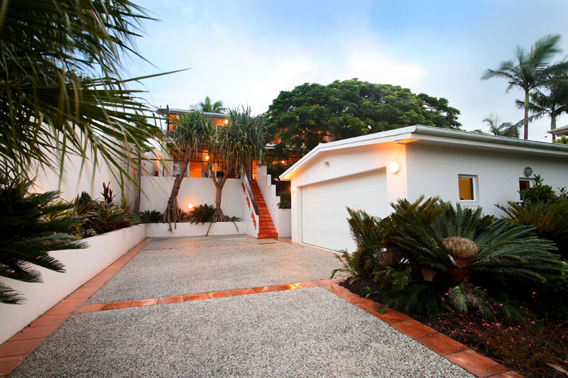 PRIME NORTH FACING - DOUBLE ALLOTMENT - GOLDEN TRIANGLE! Picture 2