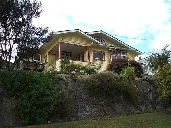 Grand Old Lady! Picture 1