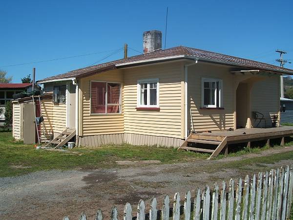 Needs A Facelift Picture 1