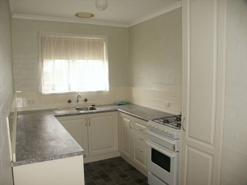 Close to everything Picture 1