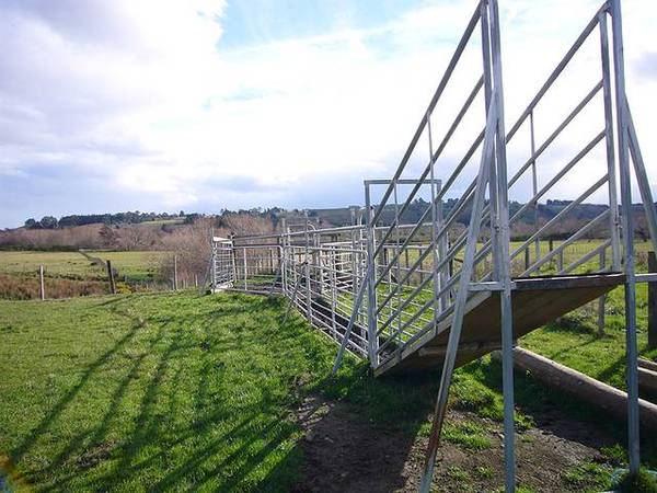 16 acres - down by the Riverside Picture 3