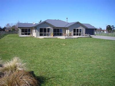 Awesome brand new four bedroom home Picture