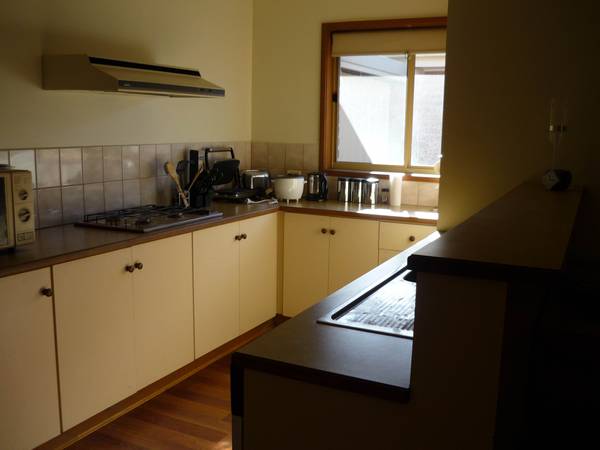 ATTENTION ASTUTE INVESTOR OR FIRST HOME BUYER! Picture 3