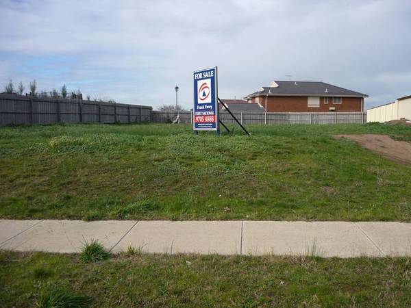 NARRE WARREN - NORTHSIDE Picture 2