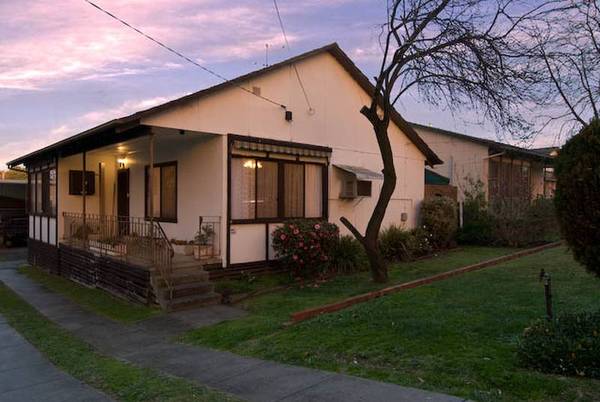 A QUAINT SURPRISE Picture 1