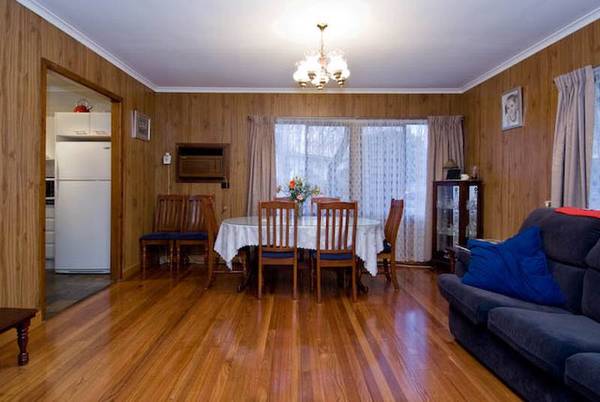 A QUAINT SURPRISE Picture 3