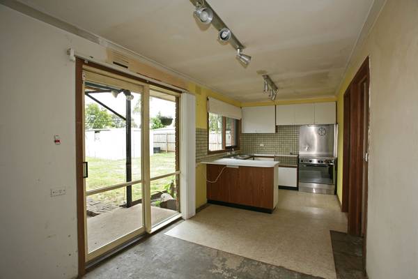 REALISATION AUCTION RENOVATE OR REDEVELOP 1300M2 BLOCK! Picture