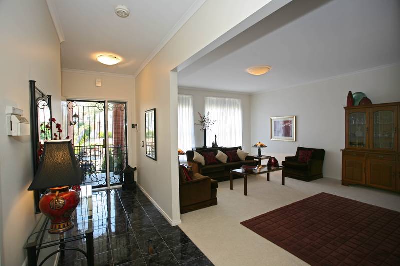 ATTENTION FUSSY BUYERS Picture 2