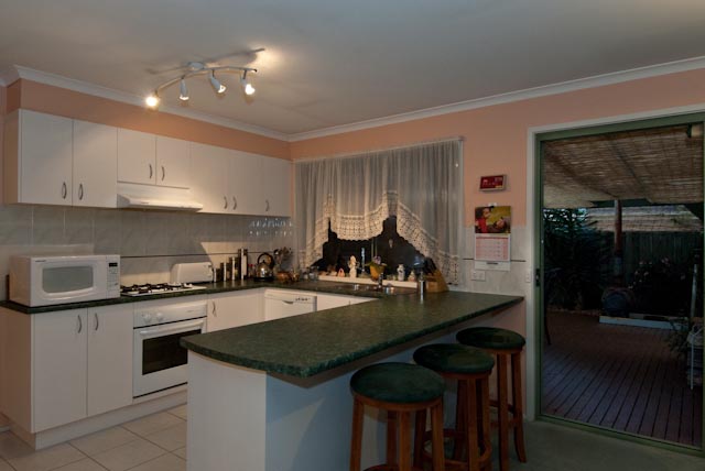 IN THE SPOT LIGHT Picture 3