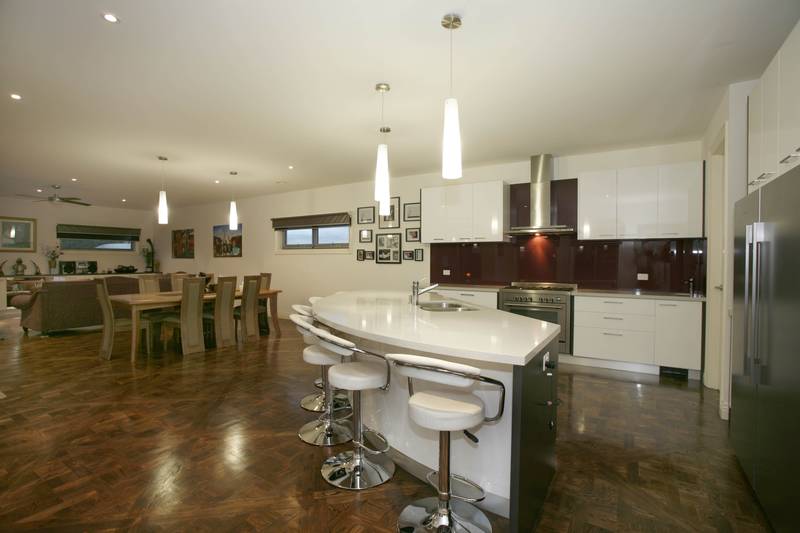 A CELEBRATION OF CONTEMPORARY DESIGN Picture 3