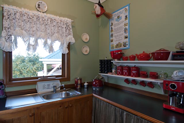 MUST BE SOLD! Picture 3